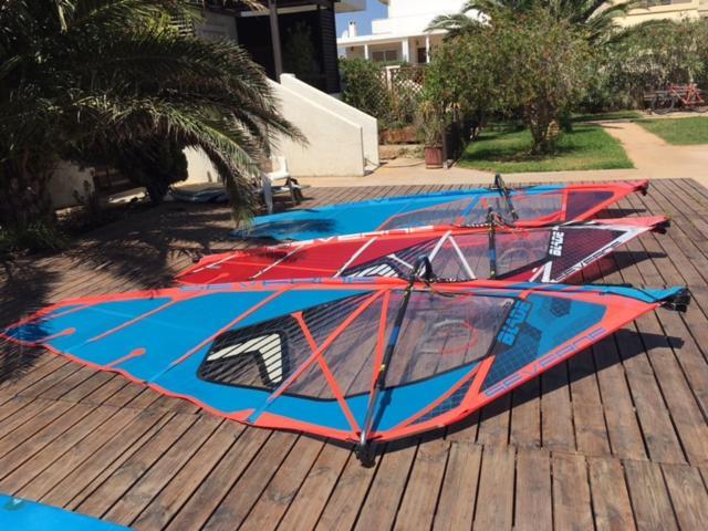 Windsurfing Seaside Apartment Artemida Exterior photo